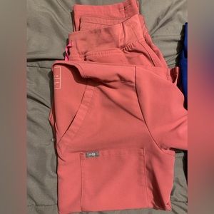 FIGS 🎉 BCA Quartz 💗 Medium Catarina top, Medium high waisted Yola pants 💐